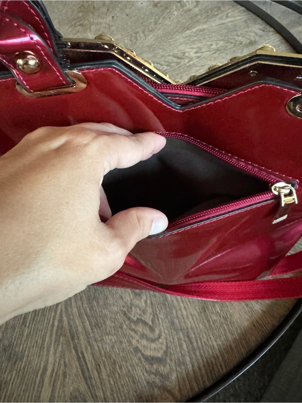 Cherry Red Faux Patent Sequin Floral Crossbody Y2K Vintage Glam Party Purse - Picture 5 of 12